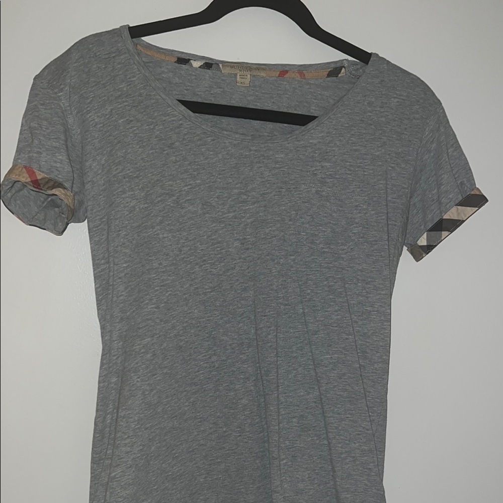 Gray Women's Top with Patterned Accents
